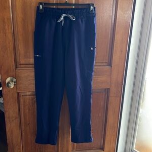 Women’s navy blue Figs scrub pants, straight leg, size Medium, high-waisted